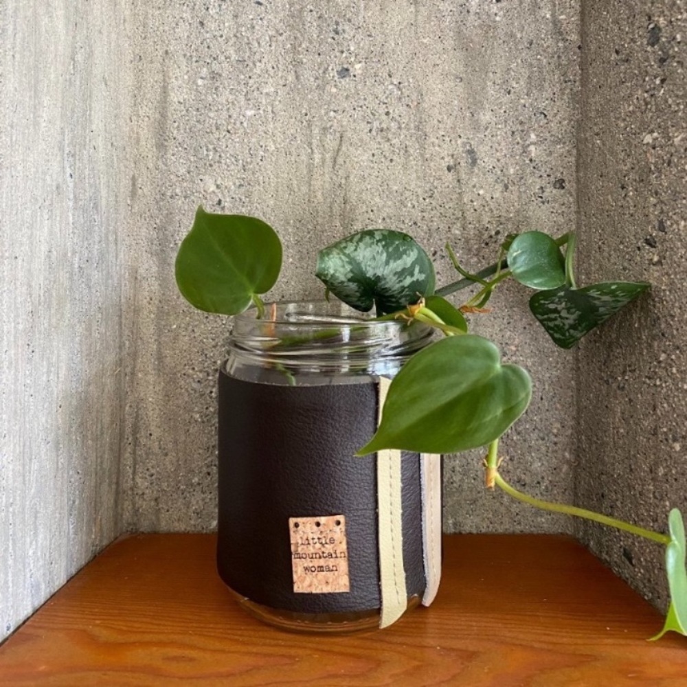 Leather Handcrafted “Fromme” Propagation Vessel
